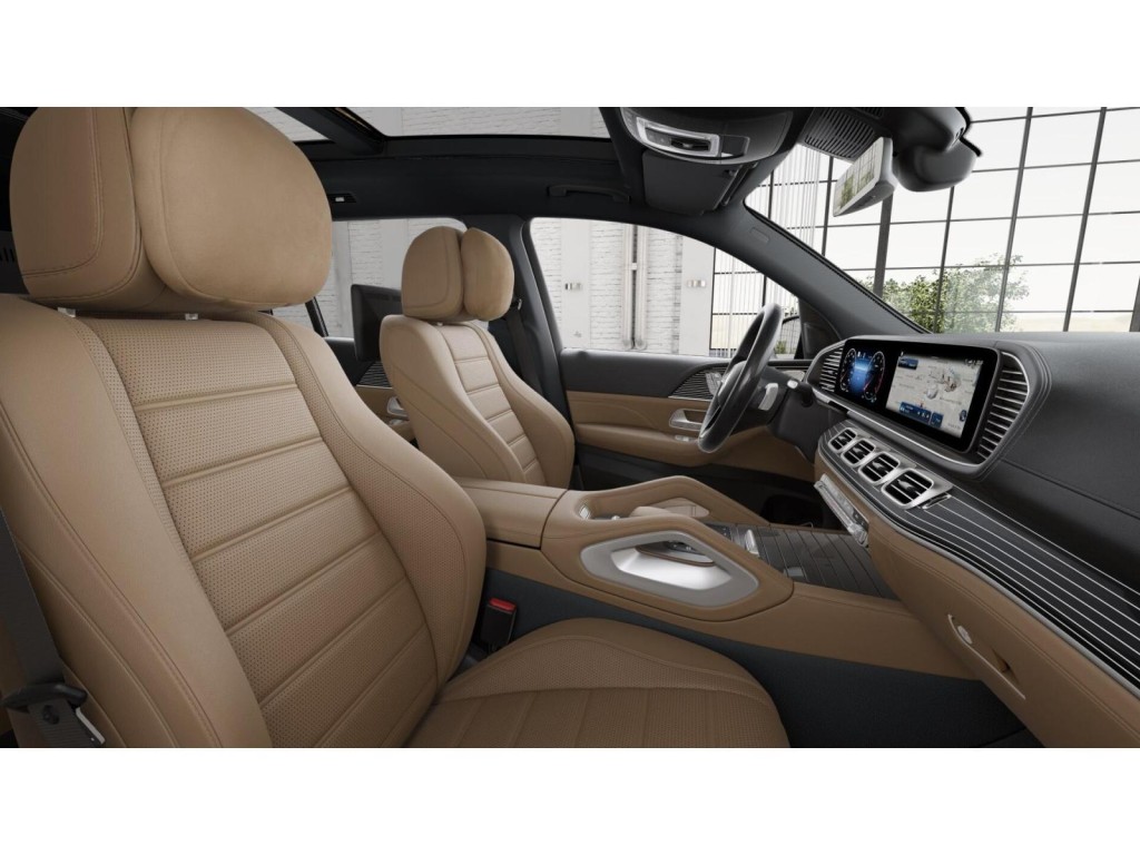 2026 Mercedes Benz GLS 580 4MATIC photo 4