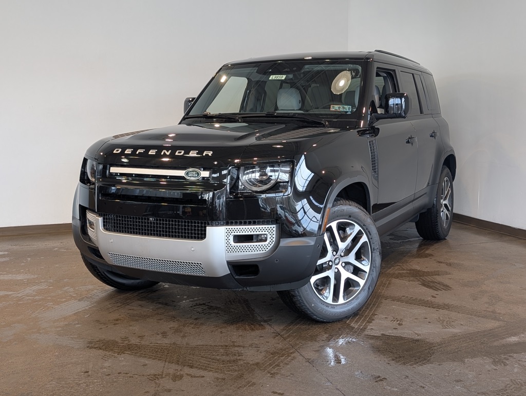 2025 Land Rover Defender S's photo