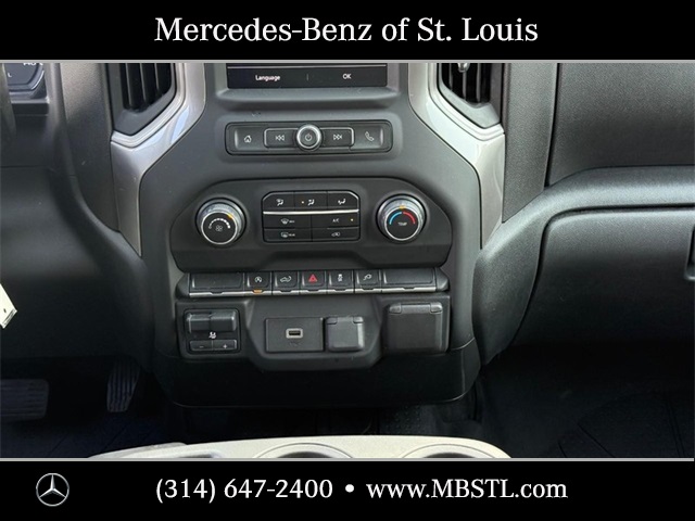 2020 Chevrolet Silverado 1500 Custom photo 11