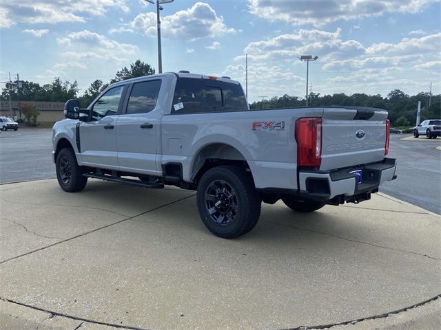 2026 Ford F-250 photo 4