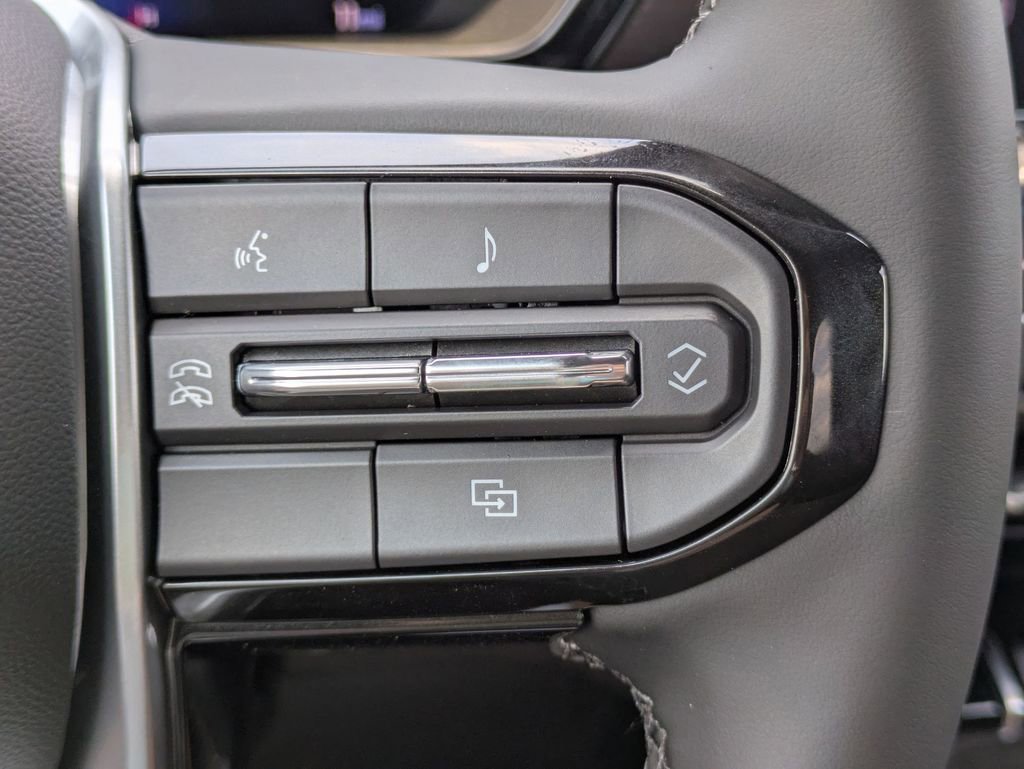 2025 Chevrolet Colorado Work Truck LT photo 16