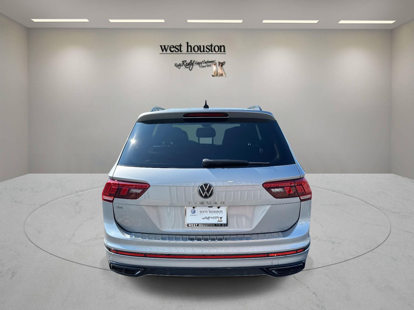 2022 Volkswagen Tiguan SE R-Line Black photo 3
