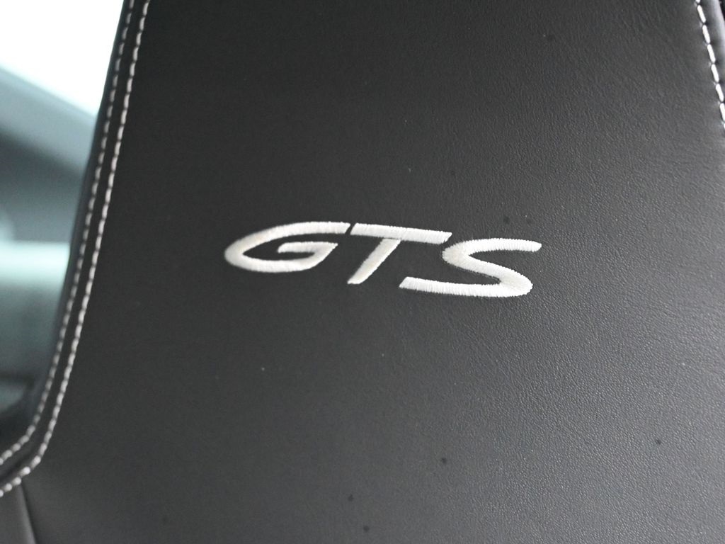 2024 Porsche 911 4 GTS photo 19