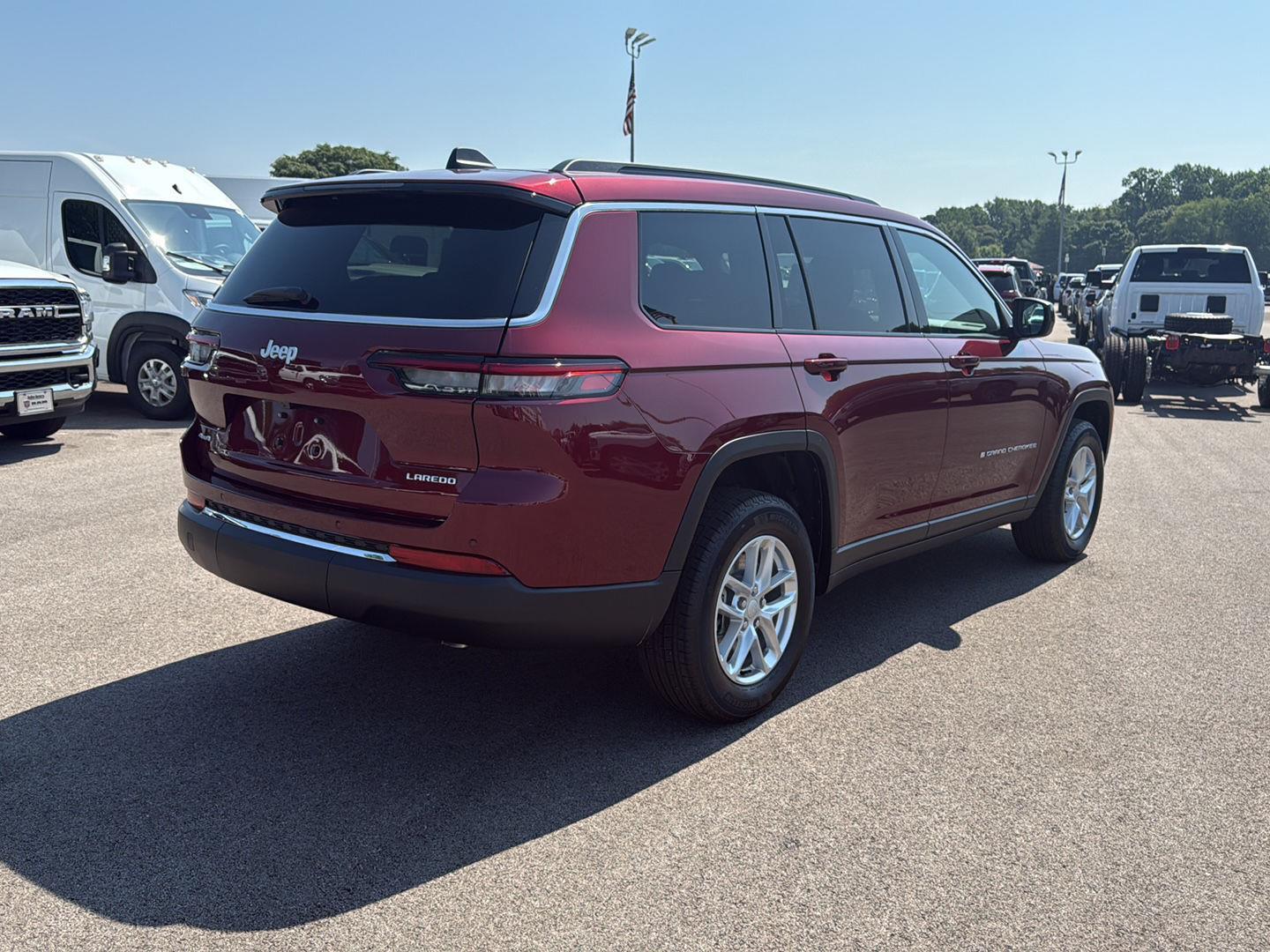 2025 Jeep Grand Cherokee Laredo X photo 16
