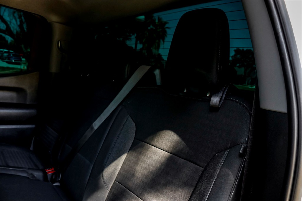 2023 Chevrolet Silverado 1500 Custom photo 23