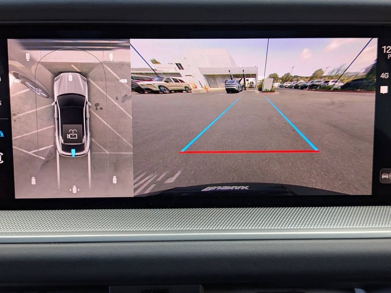 2025 Porsche Cayenne Coupe Base photo 19