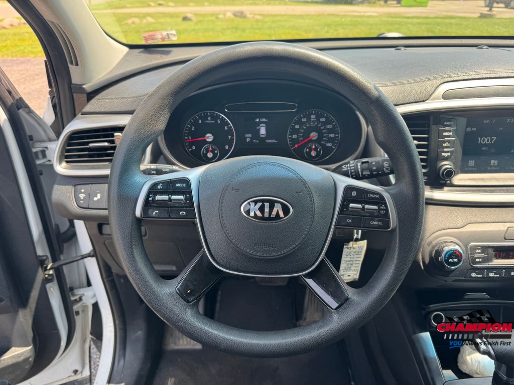 2019 Kia Sorento LX photo 14
