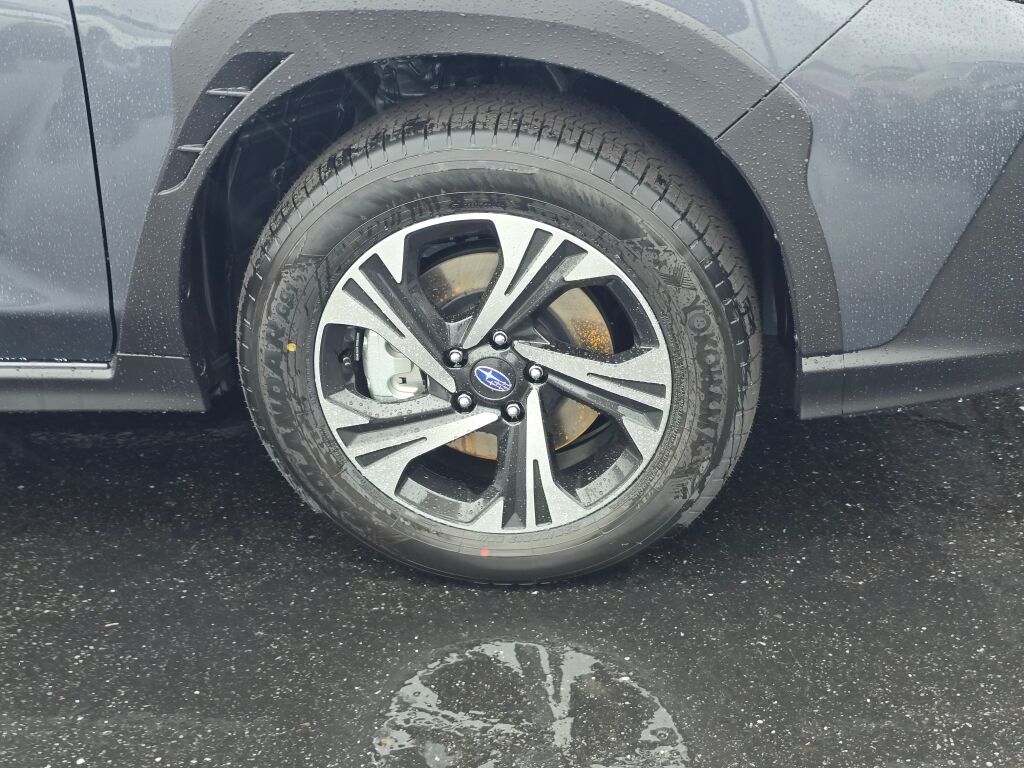 2025 Subaru Crosstrek Premium photo 2