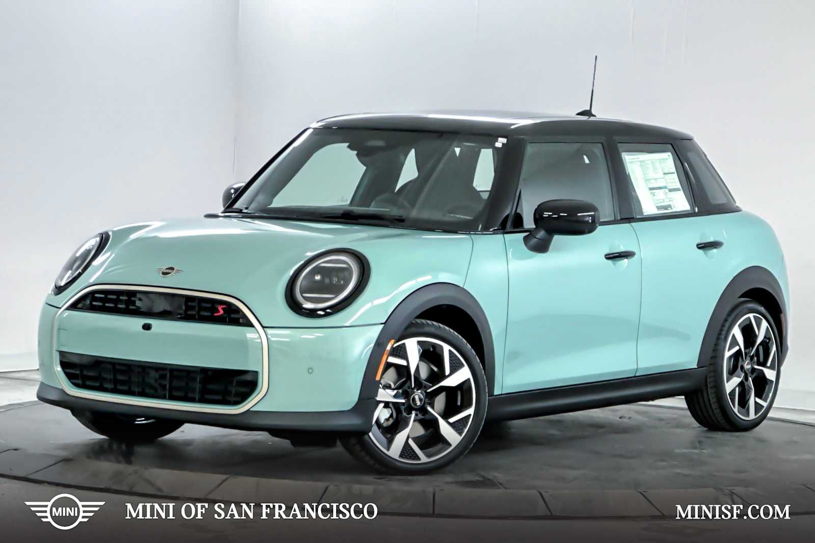 2026 MINI Hardtop 4 Door S's photo