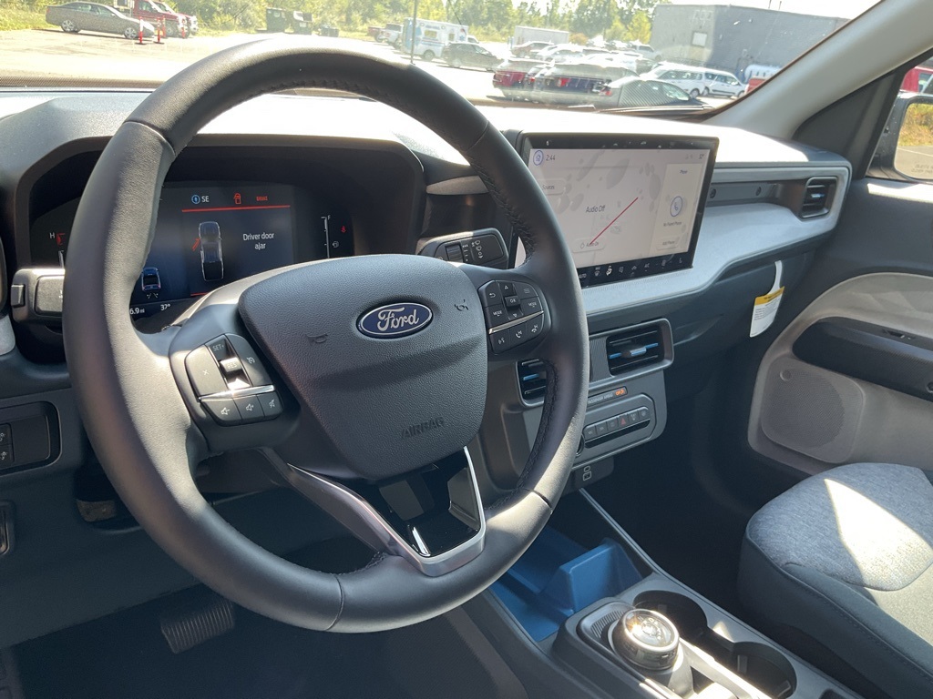 2025 Ford Maverick XLT photo 14