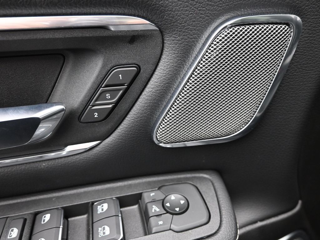 2026 Ram 1500 Laramie photo 14