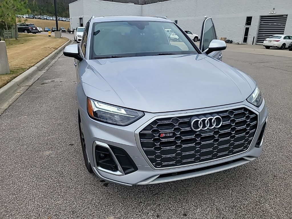 2022 Audi SQ5 Premium Plus's photo