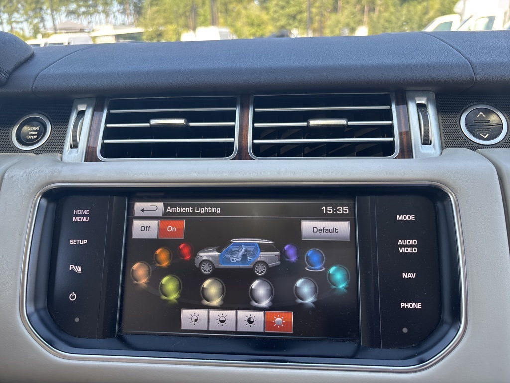 2015 Land Rover Range Rover SuperCharged photo 39