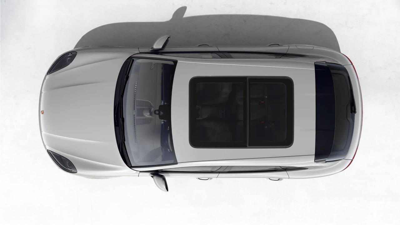 2026 Porsche Macan T photo 5
