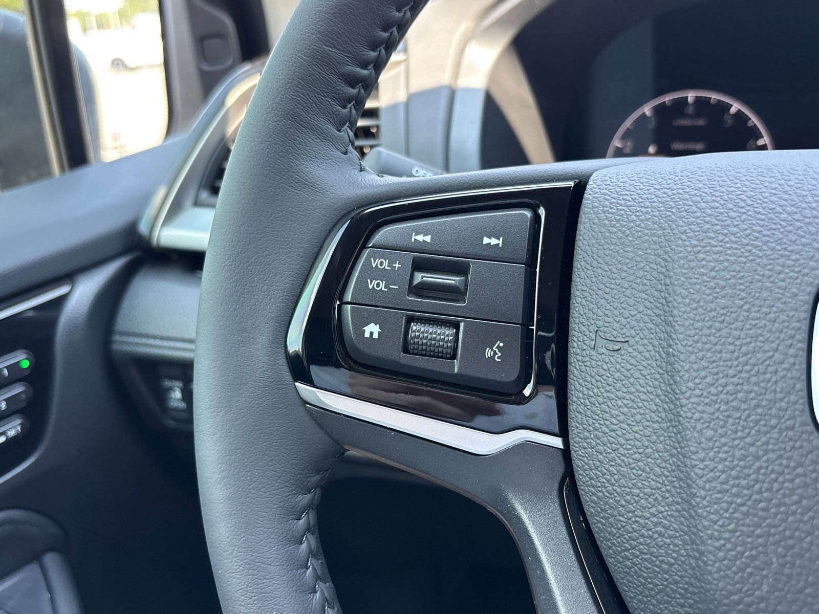 2026 Honda Odyssey Touring photo 18