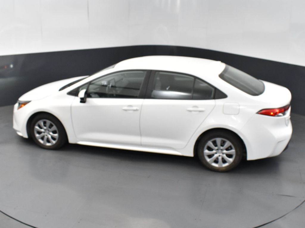 2024 Toyota Corolla LE photo 20