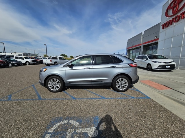 2024 Ford Edge Titanium photo 7