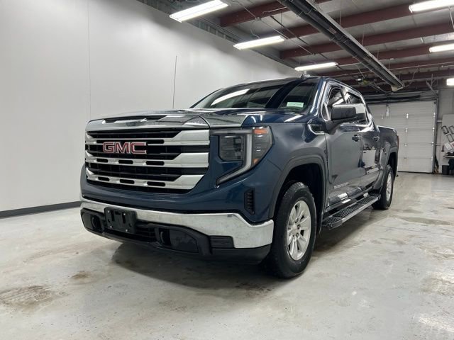 2022 GMC Sierra 1500 SLE's photo