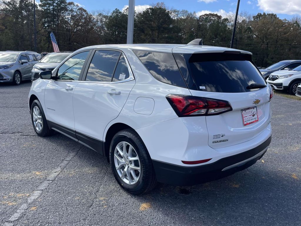 2023 Chevrolet Equinox LT photo 4