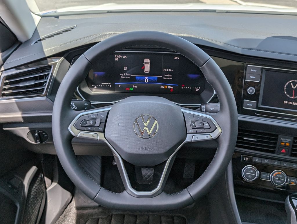 2024 Volkswagen Jetta 1.5T SE photo 24