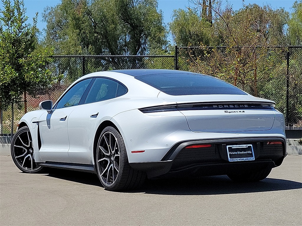 2025 Porsche Taycan 4S photo 3
