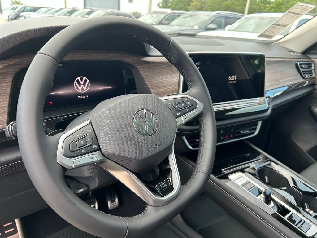 2025 Volkswagen Atlas SEL Premium R-Line photo 49