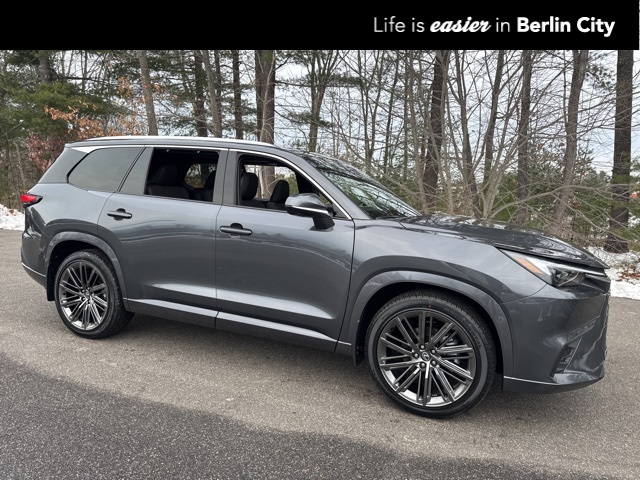 2026 Lexus TX Luxury's photo