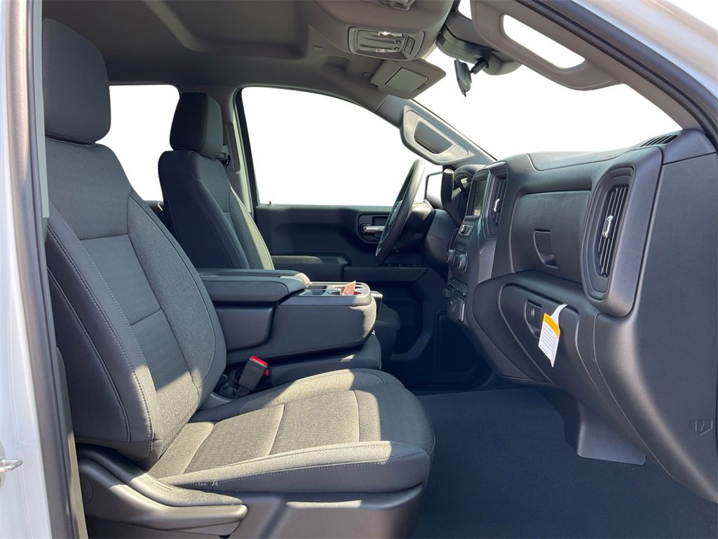 2025 Chevrolet Silverado 1500 Custom photo 22