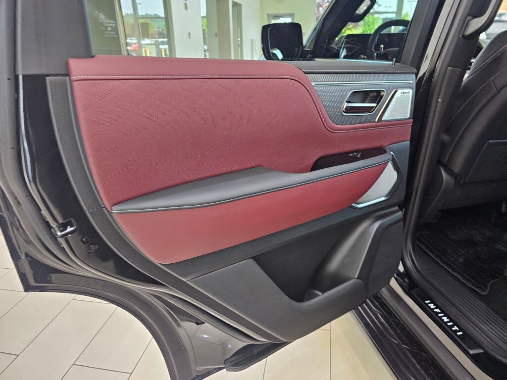 2025 Infiniti QX80 photo 20
