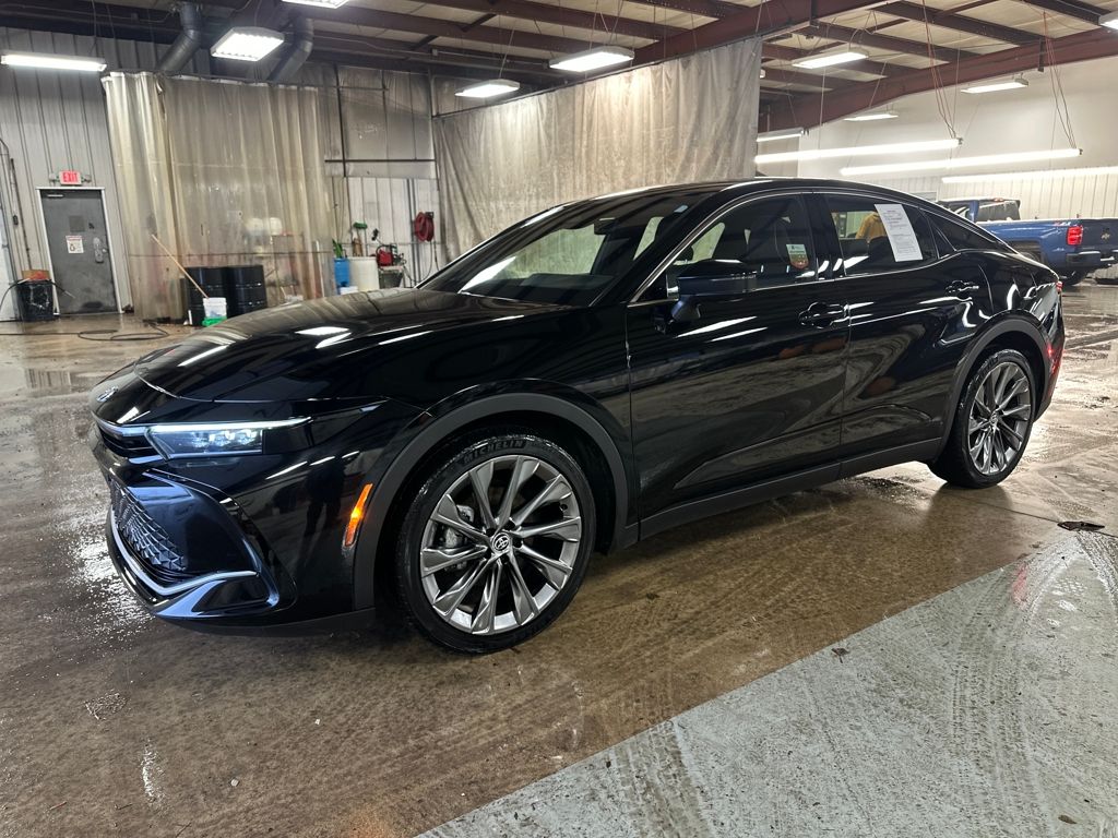 2023 Toyota Crown Limited's photo