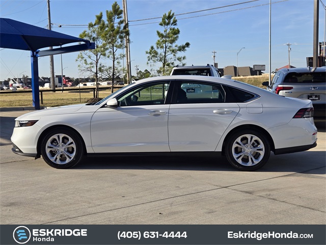 2025 Honda Accord LX photo 4