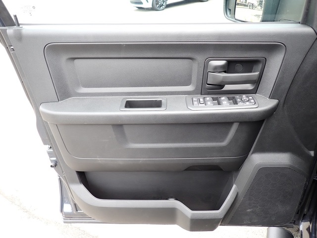 2025 Ram 2500 Tradesman photo 16