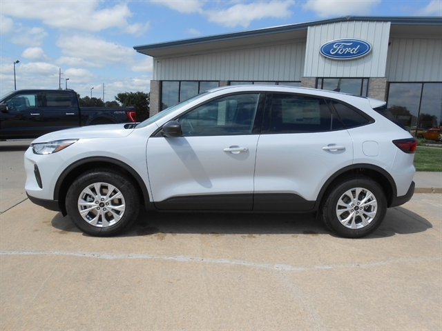 2025 Ford Escape Active photo 2