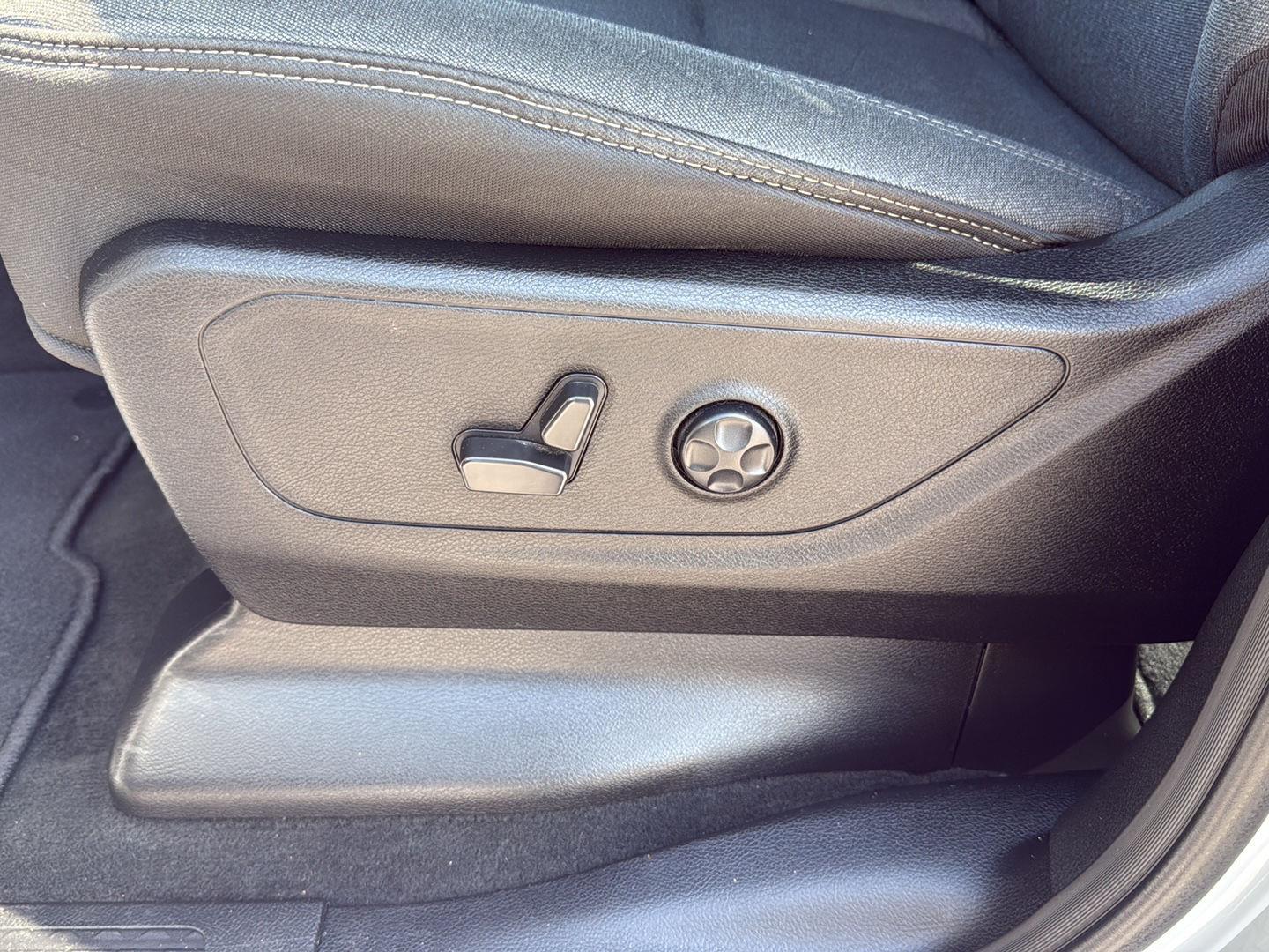 2021 Ram 1500 Big Horn photo 8