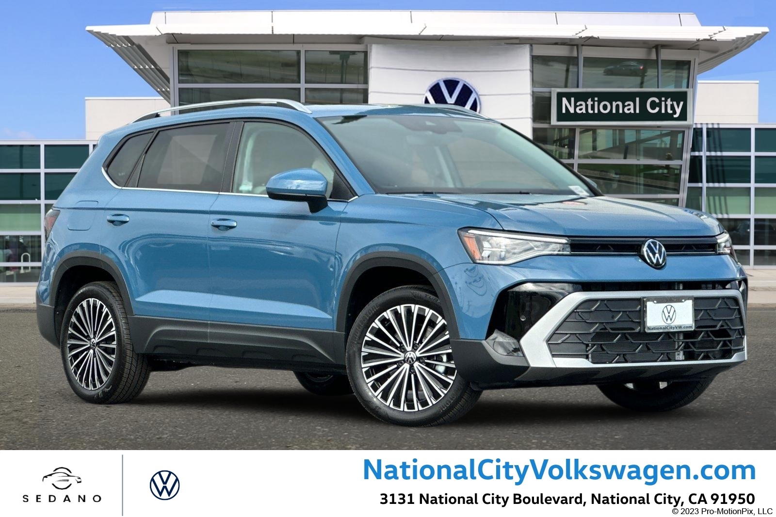 2025 Volkswagen Taos SE's photo