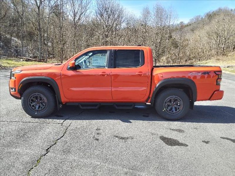 2025 Nissan Frontier PRO-4X photo 4