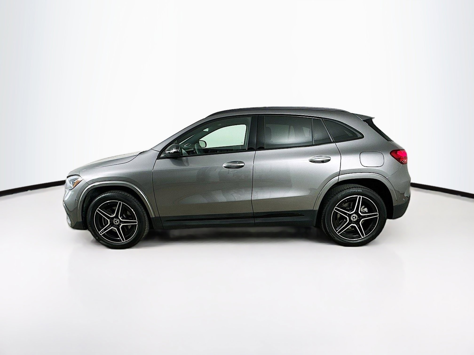 2024 Mercedes Benz GLA 250 4MATIC photo 4