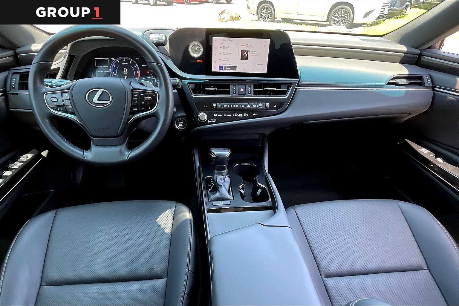 2023 Lexus ES 350 photo 13