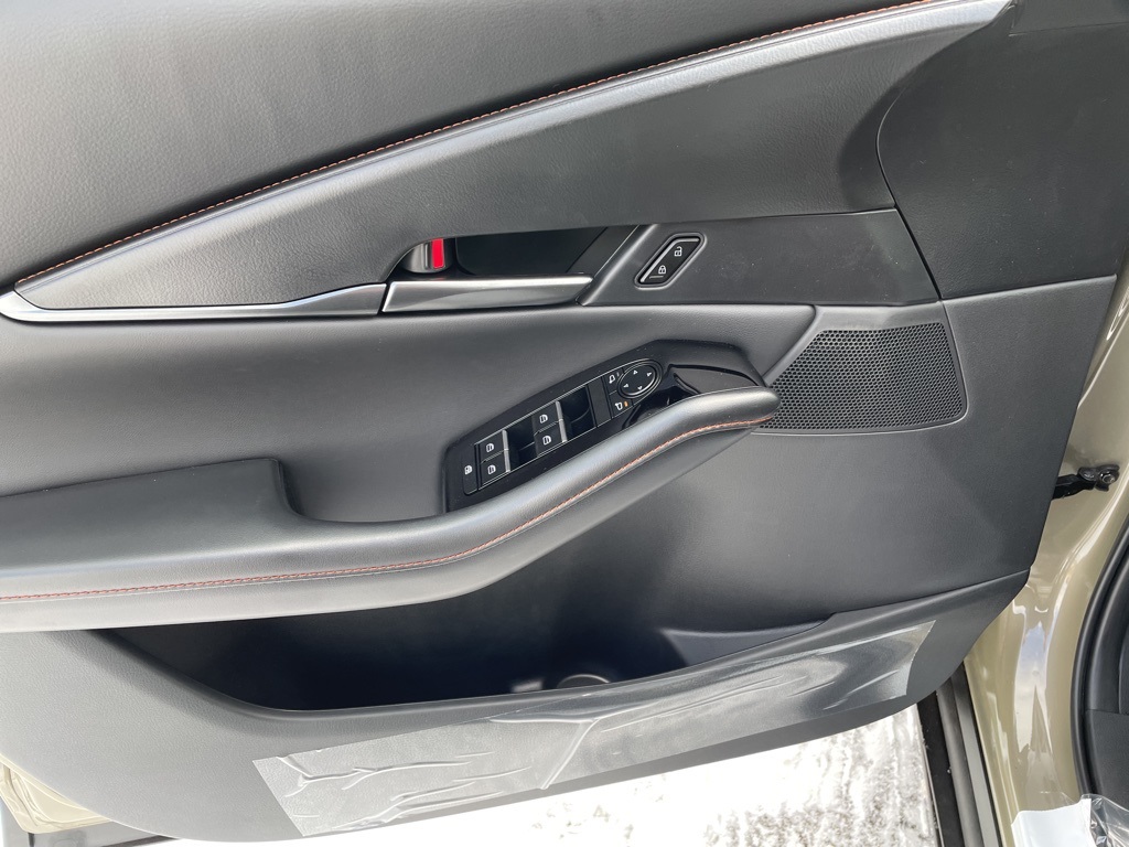 2025 Mazda CX-30 2.5 Turbo Carbon photo 10