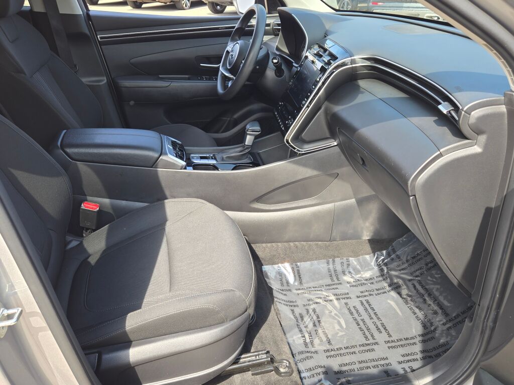 2024 Hyundai Tucson SEL photo 2