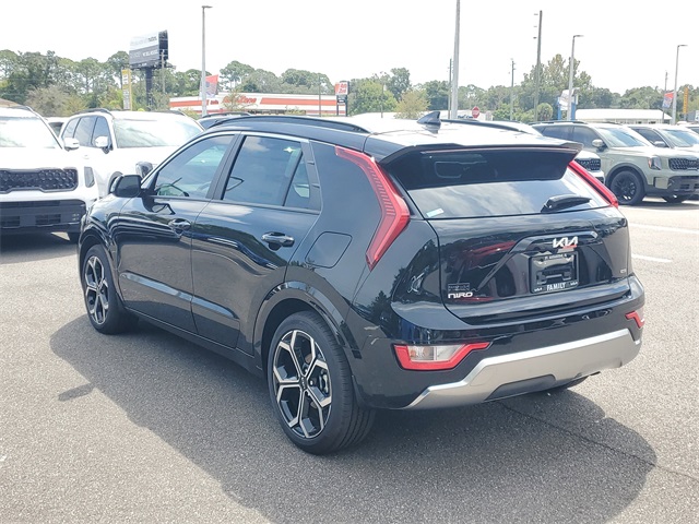 2025 Kia Niro EX Touring photo 4