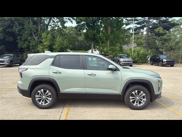2026 Chevrolet Equinox LT photo 4