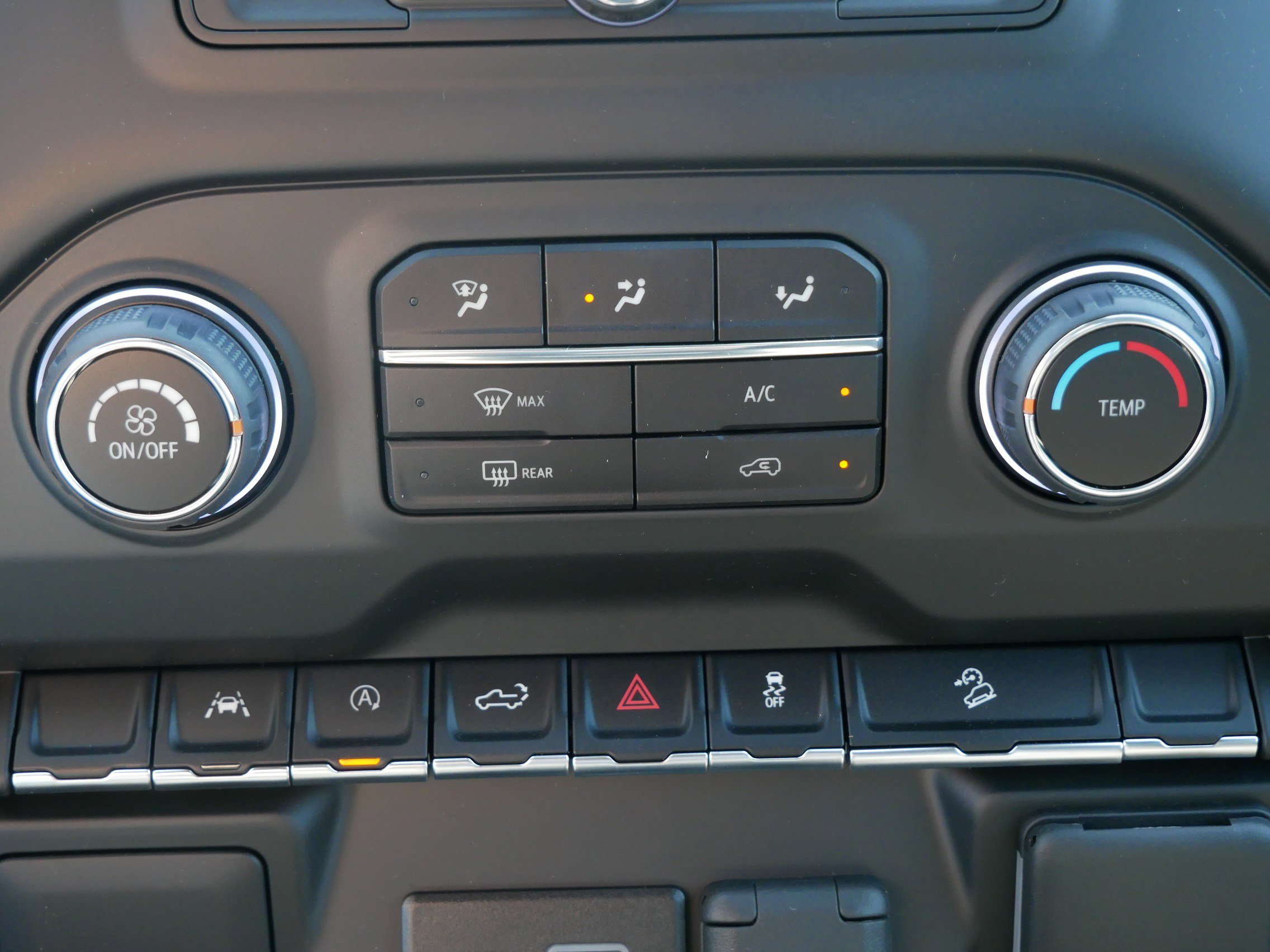 2026 Chevrolet Silverado 1500 Custom Trail Boss photo 9