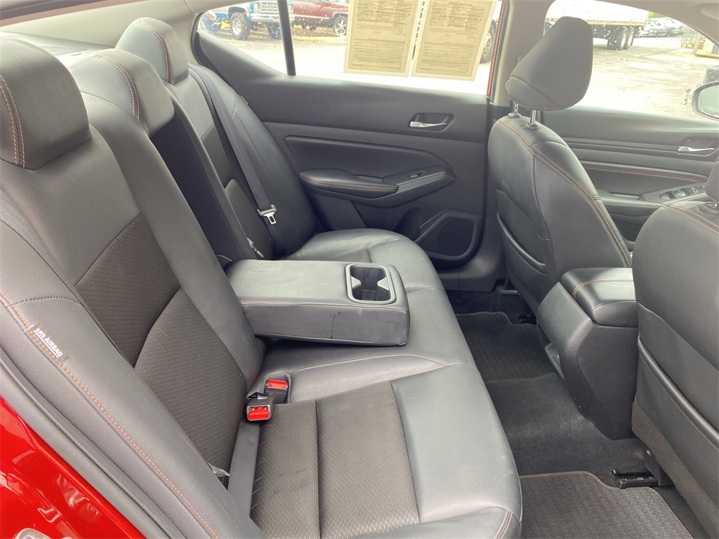2021 Nissan Altima 2.5 SR photo 28