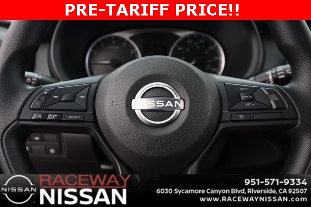 2025 Nissan Kicks Play S photo 21