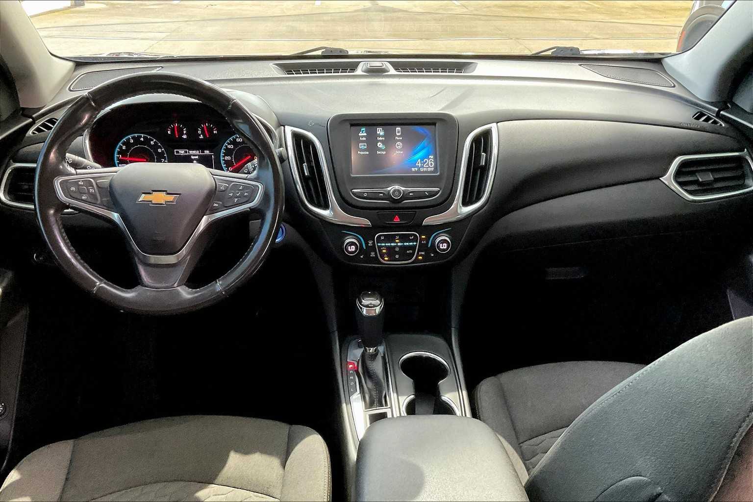 2018 Chevrolet Equinox LT photo 13