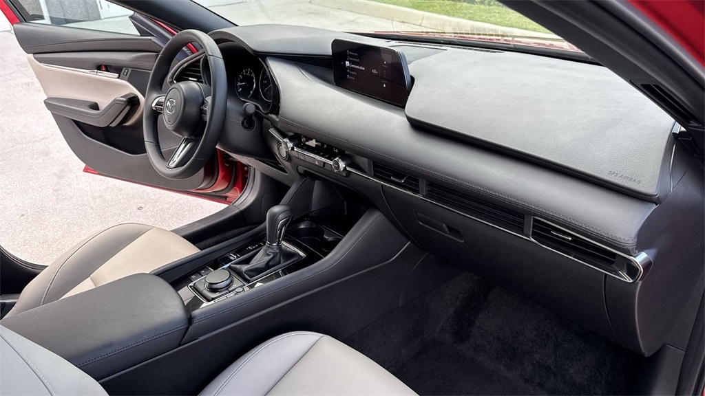 2024 Mazda Mazda3 2.5 s Preferred photo 30