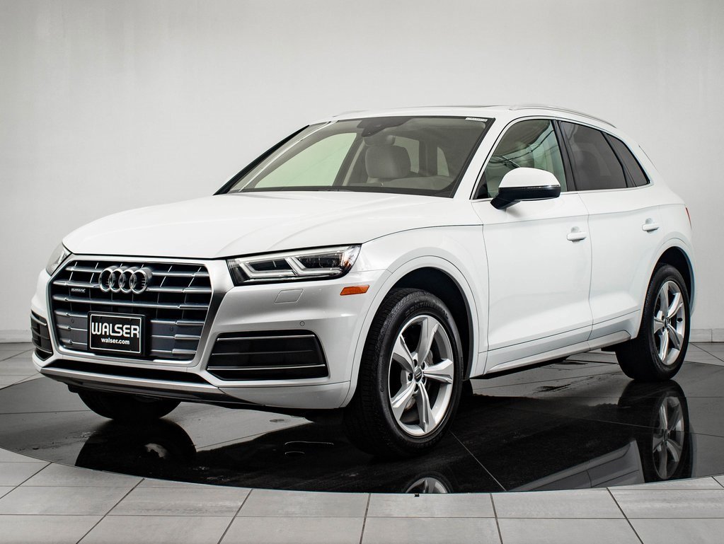 2020 Audi Q5 Premium Plus's photo