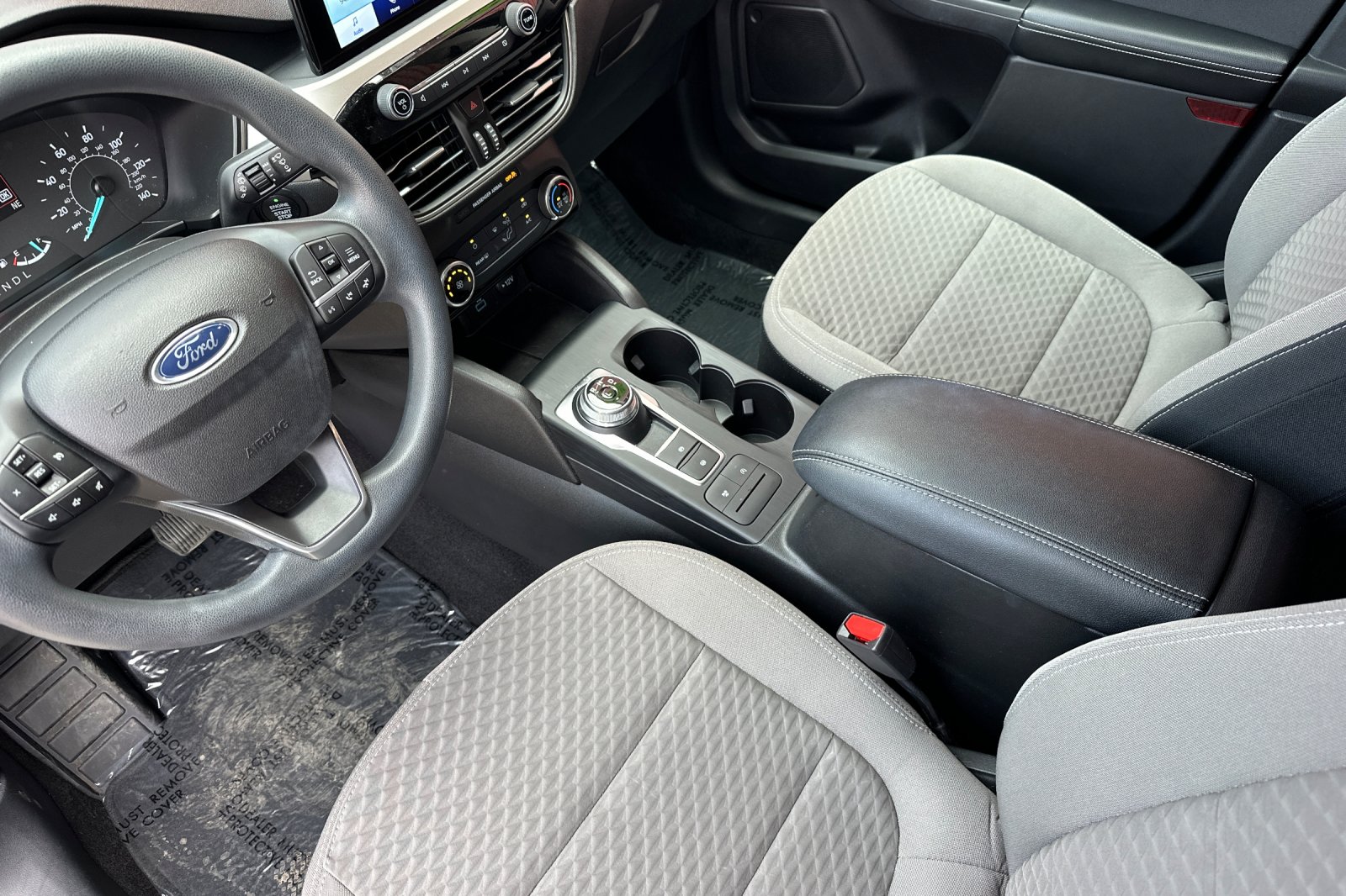 2022 Ford Escape SE photo 5