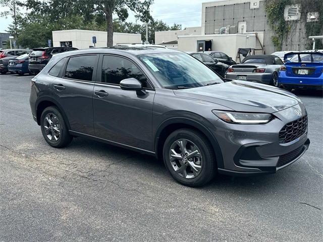 2026 Honda HR-V LX photo 3